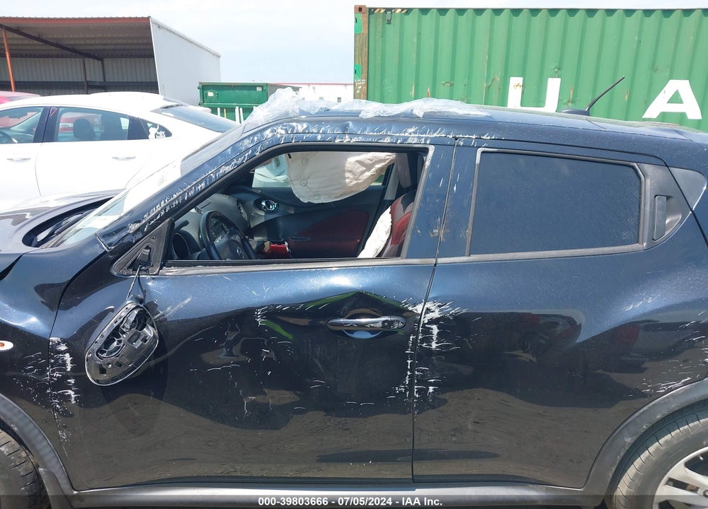 2014 NISSAN JUKE SV VIN: JN8AF5MR5ET454571