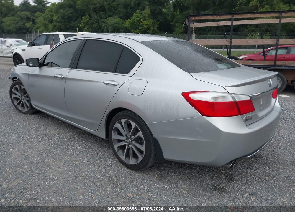 2015 HONDA ACCORD SPORT VIN: 1HGCR2F52FA128889