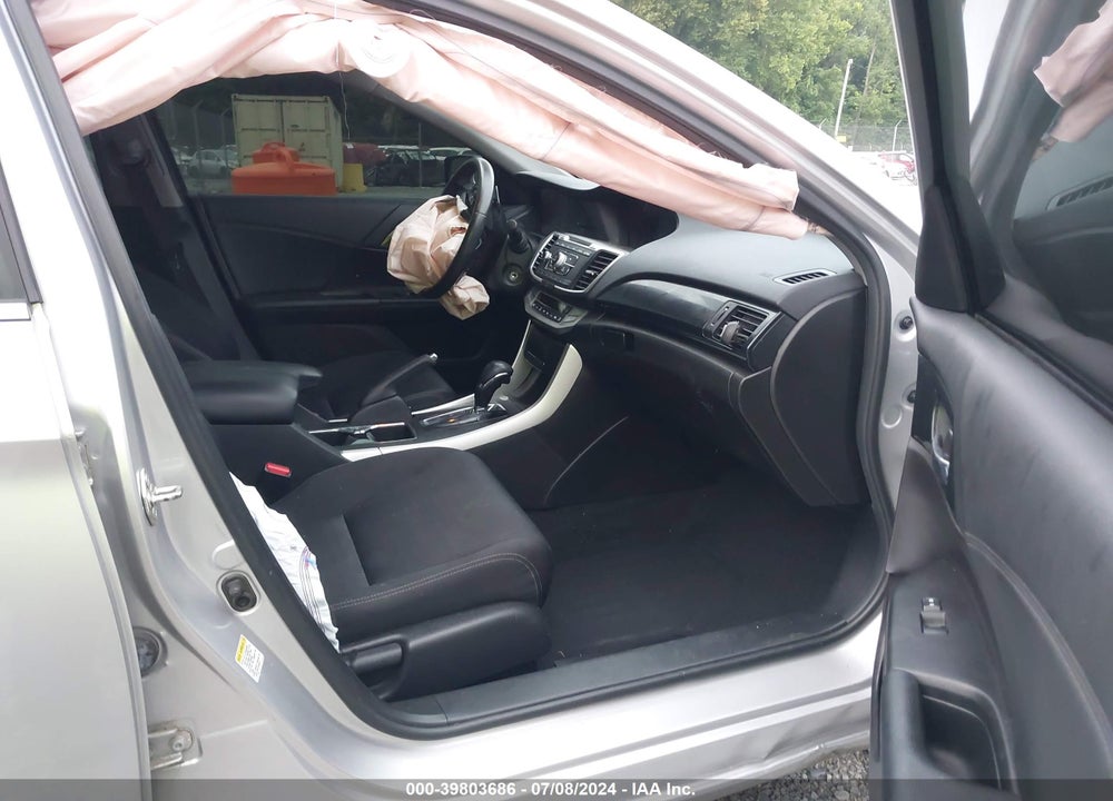 2015 HONDA ACCORD SPORT VIN: 1HGCR2F52FA128889