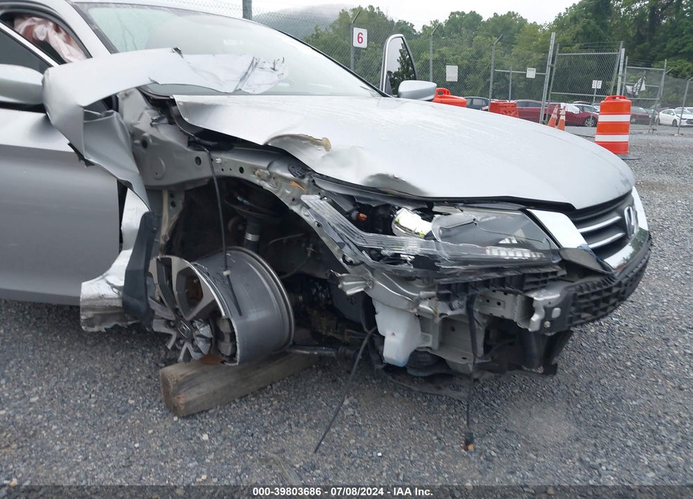 2015 HONDA ACCORD SPORT VIN: 1HGCR2F52FA128889