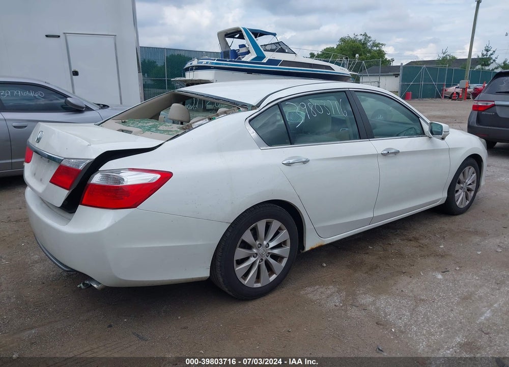 2013 HONDA ACCORD EX VIN: 1HGCR2F75DA015467