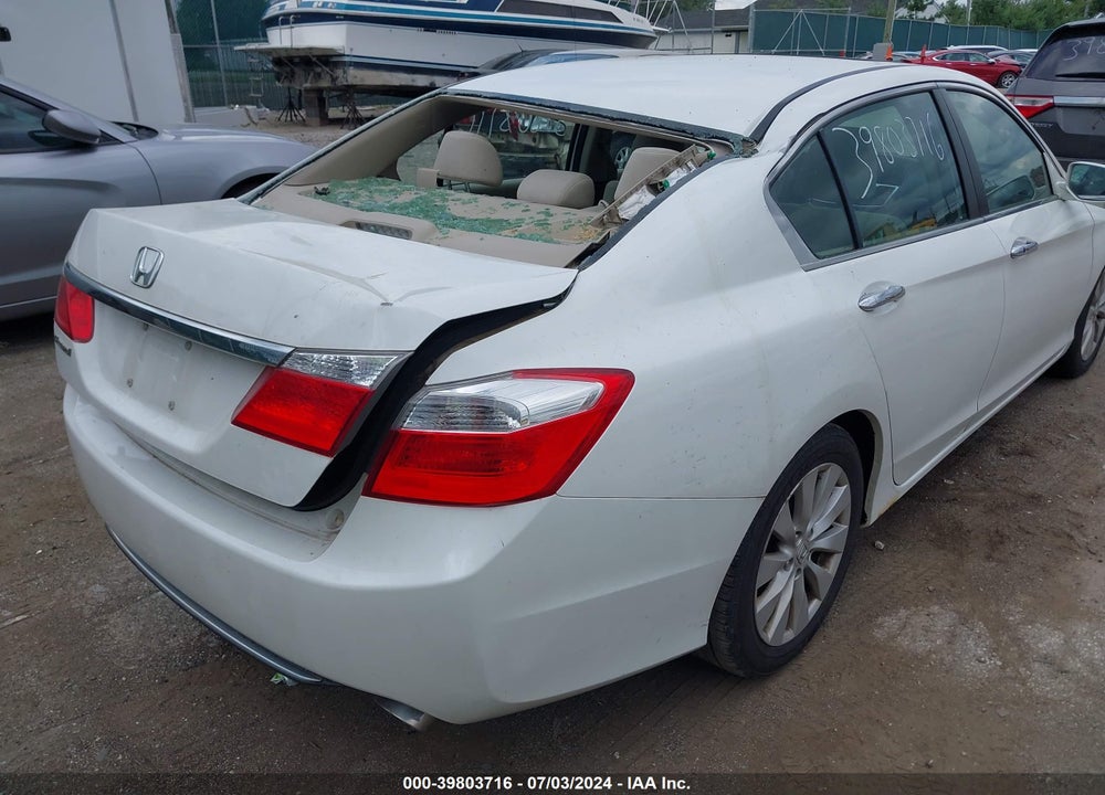 2013 HONDA ACCORD EX VIN: 1HGCR2F75DA015467