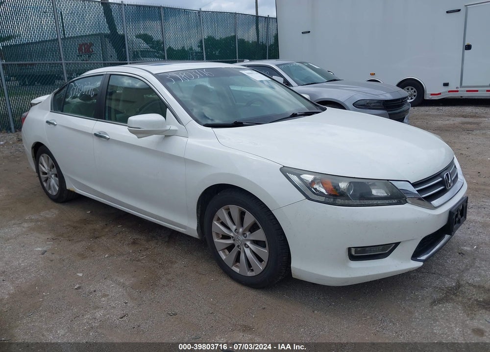 2013 HONDA ACCORD EX VIN: 1HGCR2F75DA015467