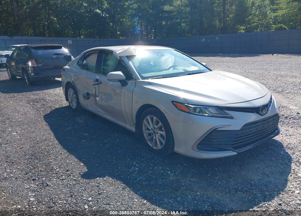 2024 TOYOTA CAMRY LE VIN: 4T1R11BK8RU108179