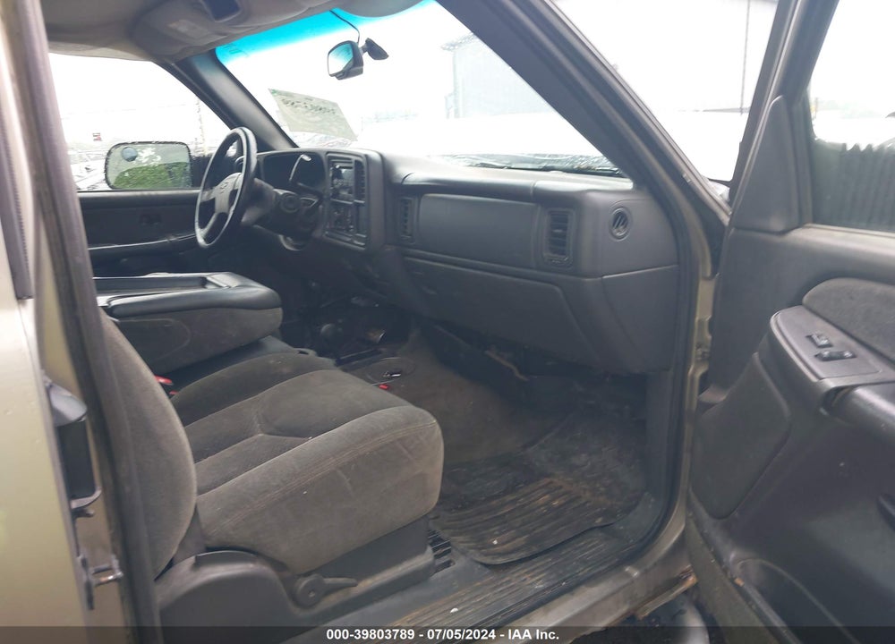 2003 CHEVROLET SILVERADO 3500 LS VIN: 1GCJK39183E153275
