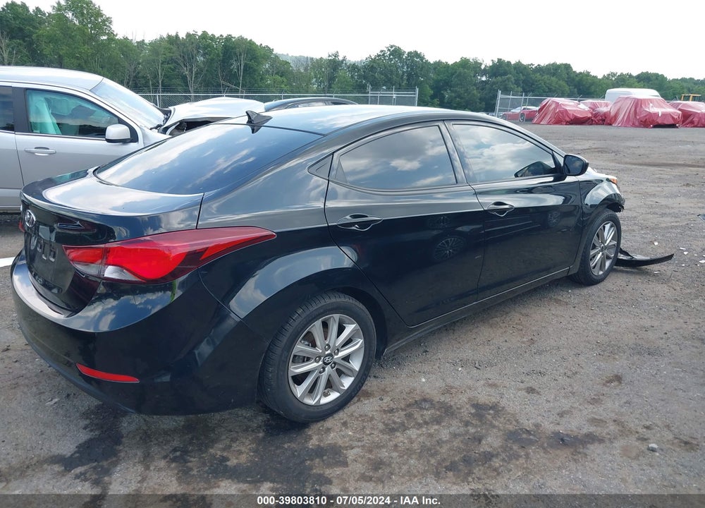2015 HYUNDAI ELANTRA SE VIN: 5NPDH4AE9FH547789
