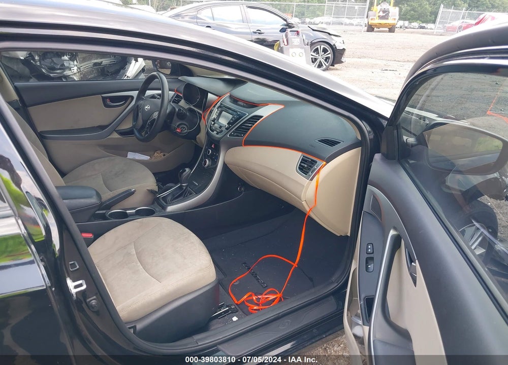 2015 HYUNDAI ELANTRA SE VIN: 5NPDH4AE9FH547789