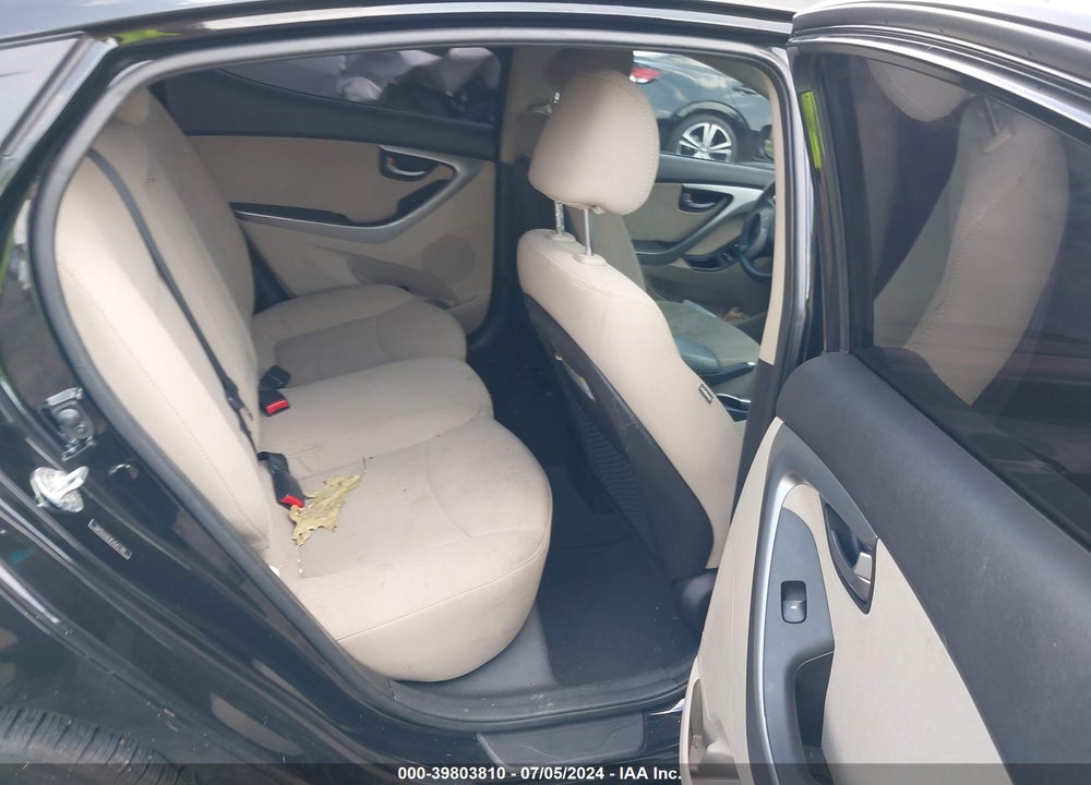 2015 HYUNDAI ELANTRA SE VIN: 5NPDH4AE9FH547789