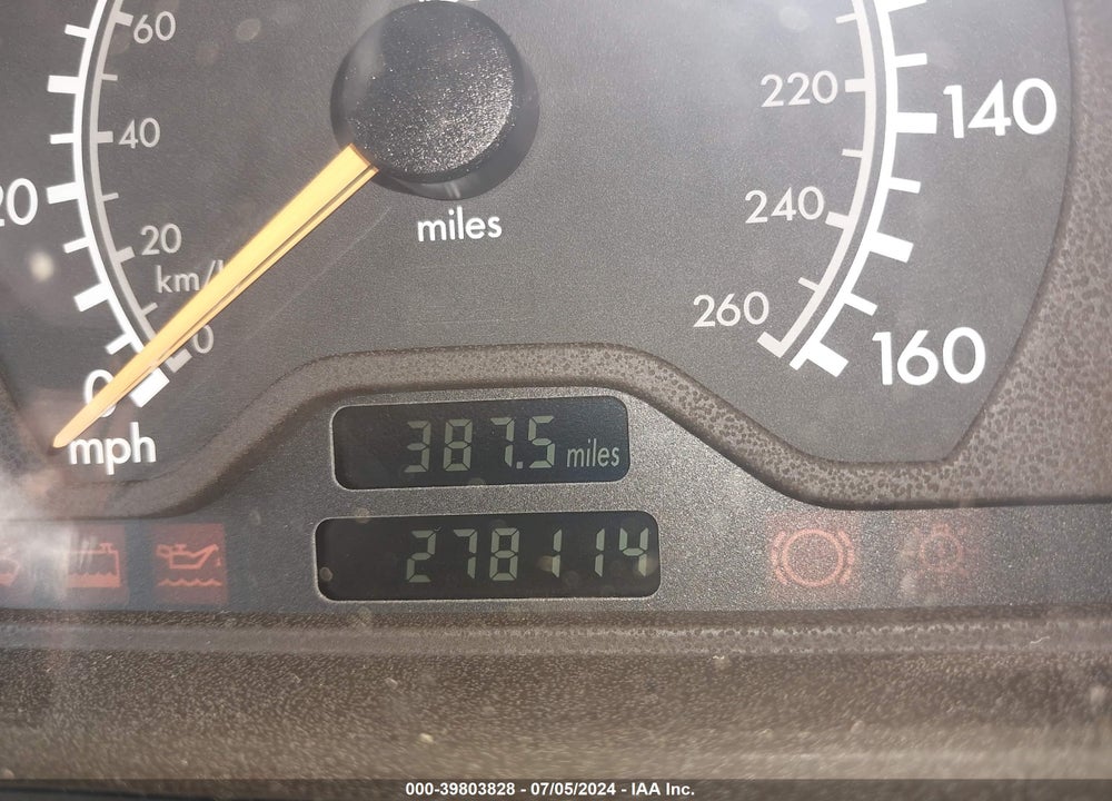 1999 MERCEDES-BENZ C 230 KOMPRESSOR VIN: WDBHA24G4XA773768