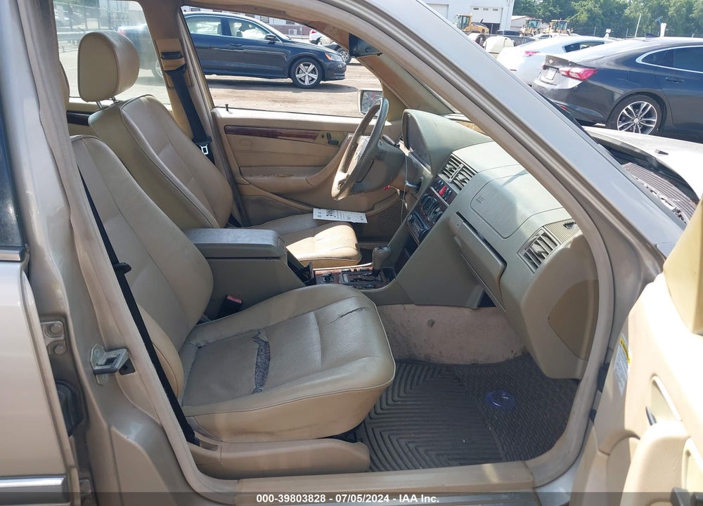 1999 MERCEDES-BENZ C 230 KOMPRESSOR VIN: WDBHA24G4XA773768