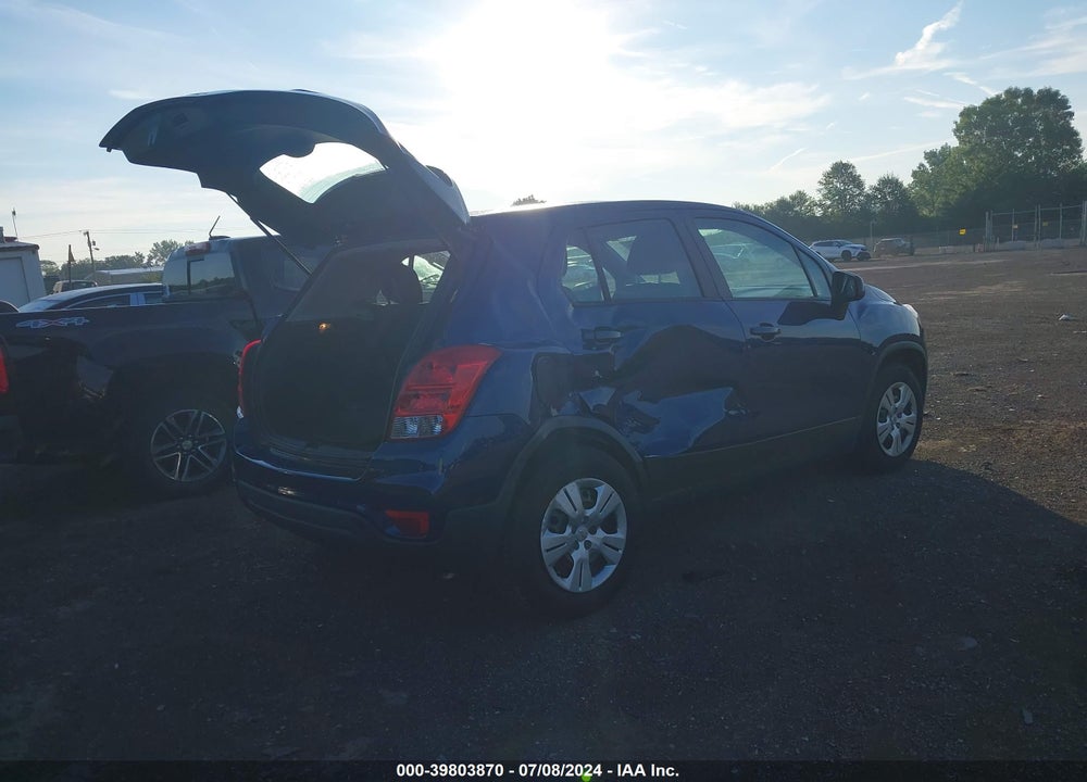 2017 CHEVROLET TRAX LS VIN: 3GNCJKSB5HL171384