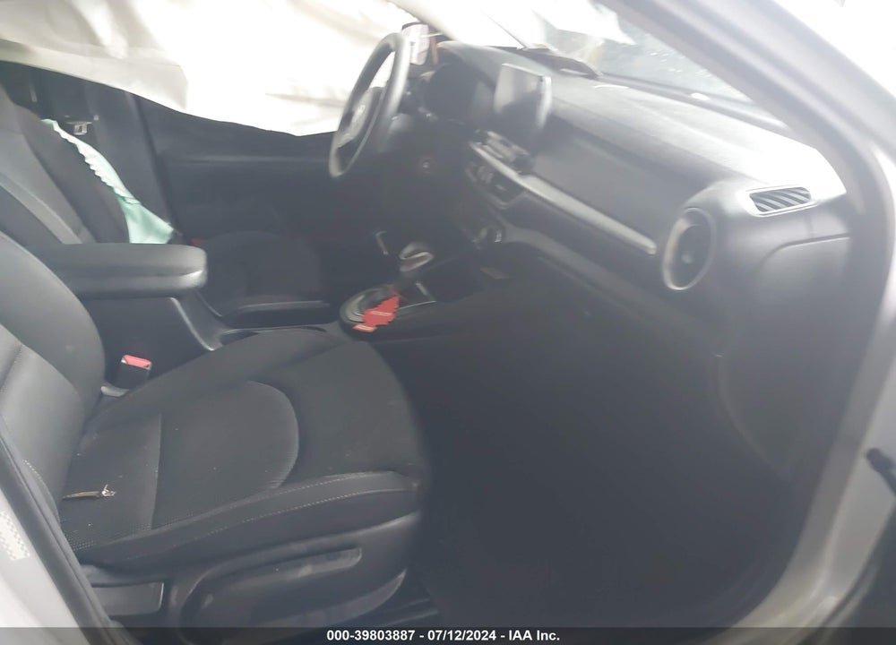 2019 KIA FORTE LXS VIN: 3KPF24AD4KE079714