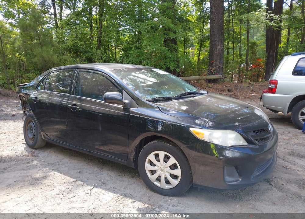 2011 TOYOTA COROLLA LE VIN: 2T1BU4EE7BC708621