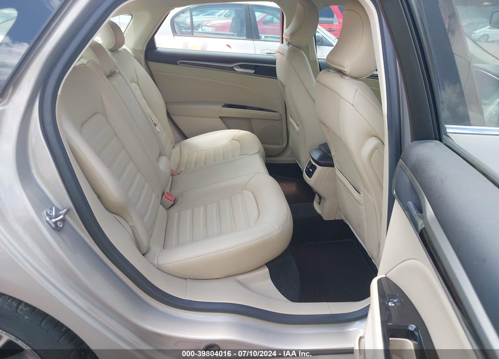 2015 FORD FUSION SE VIN: 3FA6P0H99FR261277