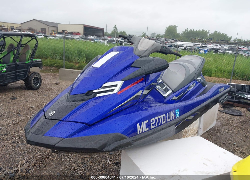 2013 YAMAHA FX-CRUISER SHO VIN: 00000YAMA30451213