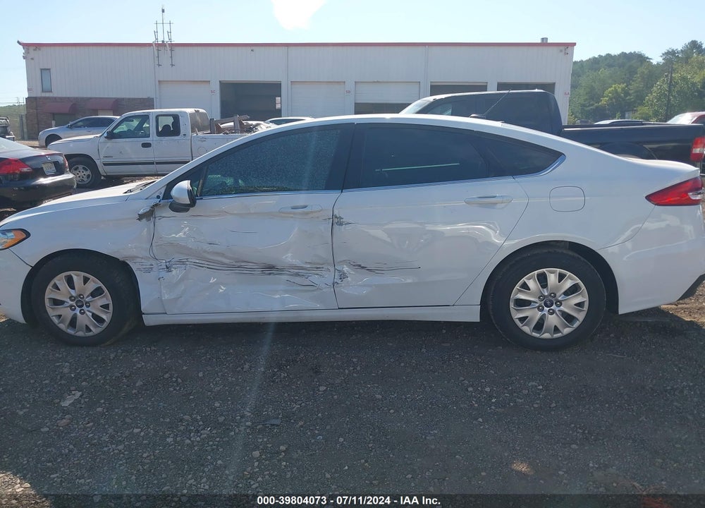 2019 FORD FUSION S VIN: 3FA6P0G76KR285613