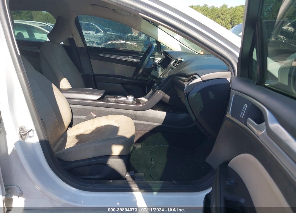 2019 FORD FUSION S VIN: 3FA6P0G76KR285613