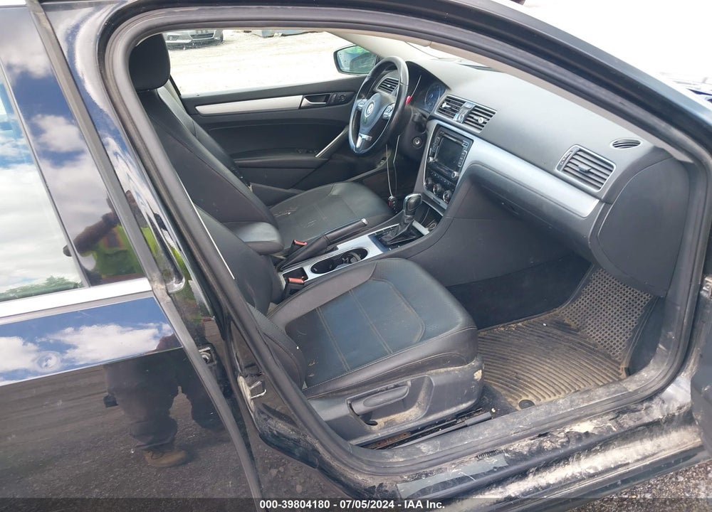 2013 VOLKSWAGEN PASSAT 2.5L SE VIN: 1VWBP7A33DC117126