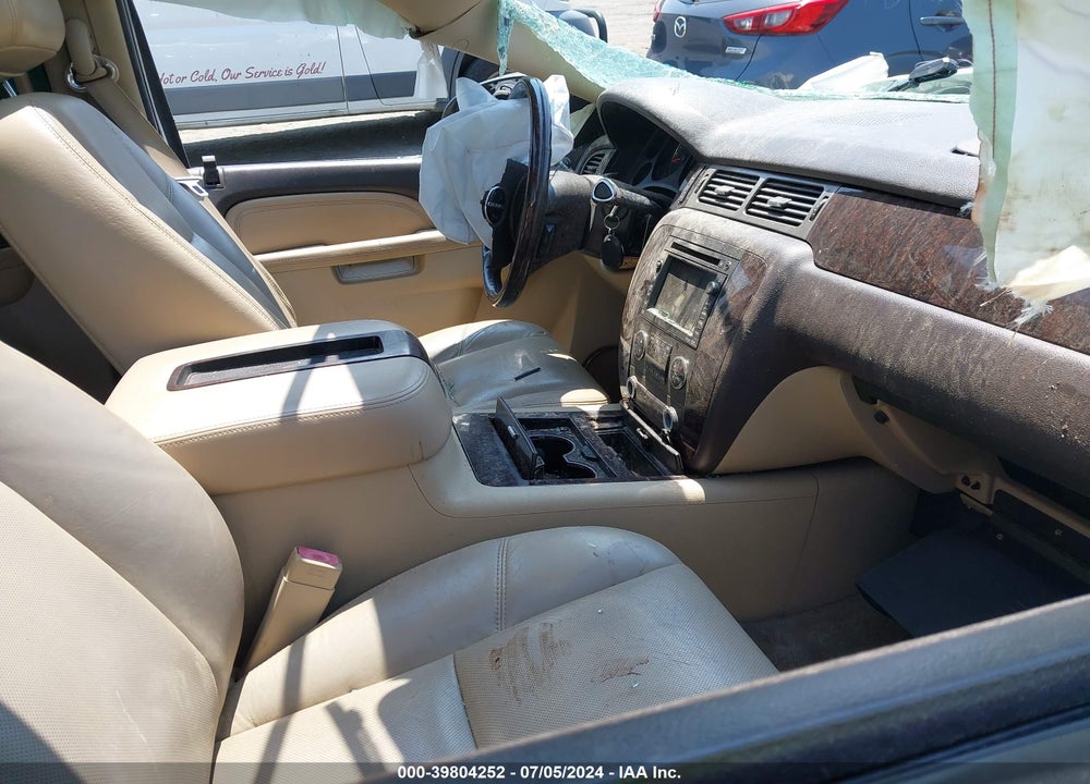 2010 GMC YUKON DENALI VIN: 1GKUKEEF3AR253241