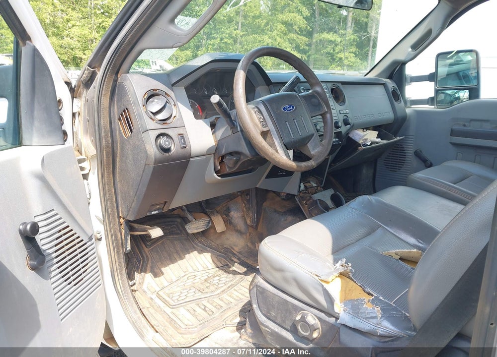 2016 FORD F-450 CHASSIS XL VIN: 1FDUF4GT8GED35457