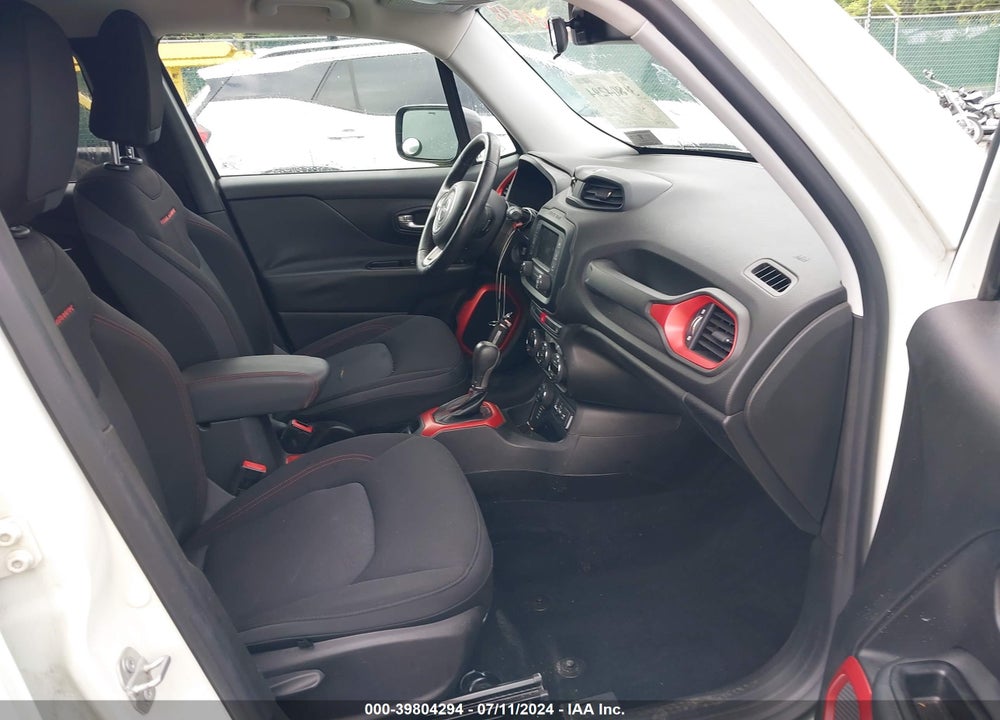 2015 JEEP RENEGADE TRAILHAWK VIN: ZACCJBCT2FPB31445