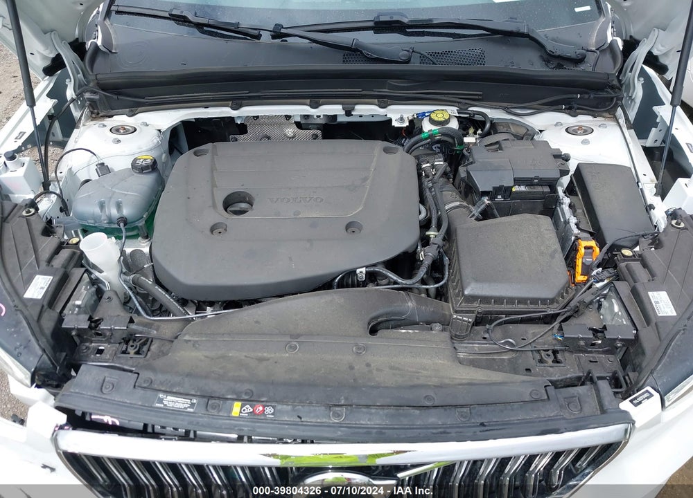 2023 VOLVO XC40 B5 PLUS BRIGHT THEME VIN: YV4L12UE9P2048023