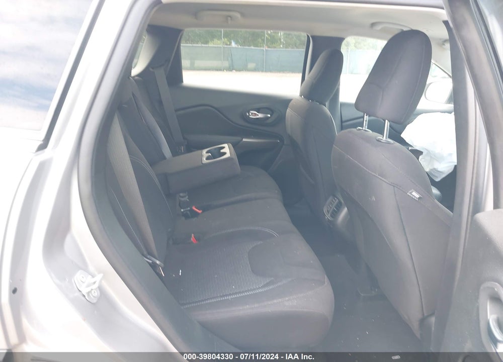 2019 JEEP CHEROKEE LATITUDE FWD VIN: 1C4PJLCBXKD266776