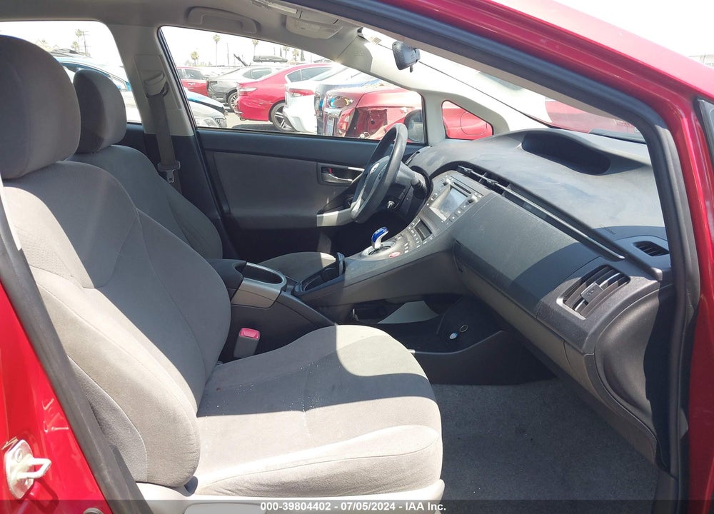 2013 TOYOTA PRIUS TWO VIN: JTDKN3DU5D5640769