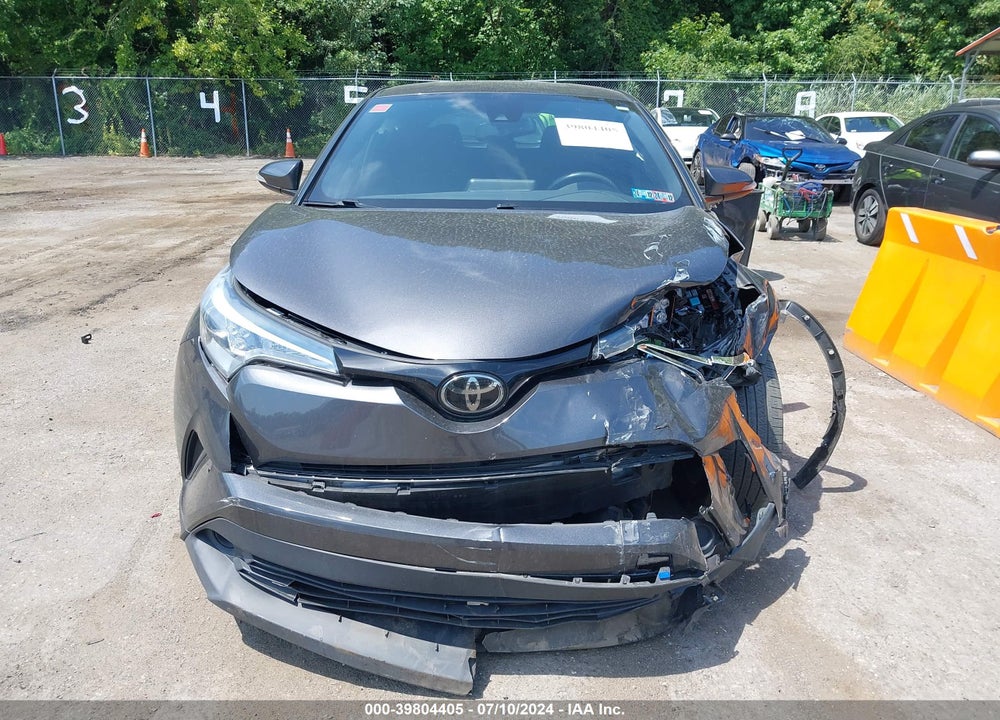 2018 TOYOTA C-HR XLE VIN: NMTKHMBX3JR033610