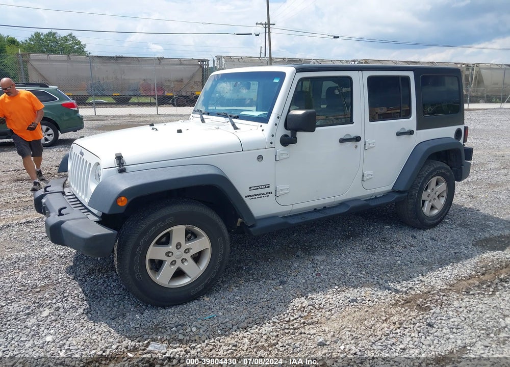 2015 JEEP WRANGLER UNLIMITED SPORT VIN: 1C4BJWDG5FL545893