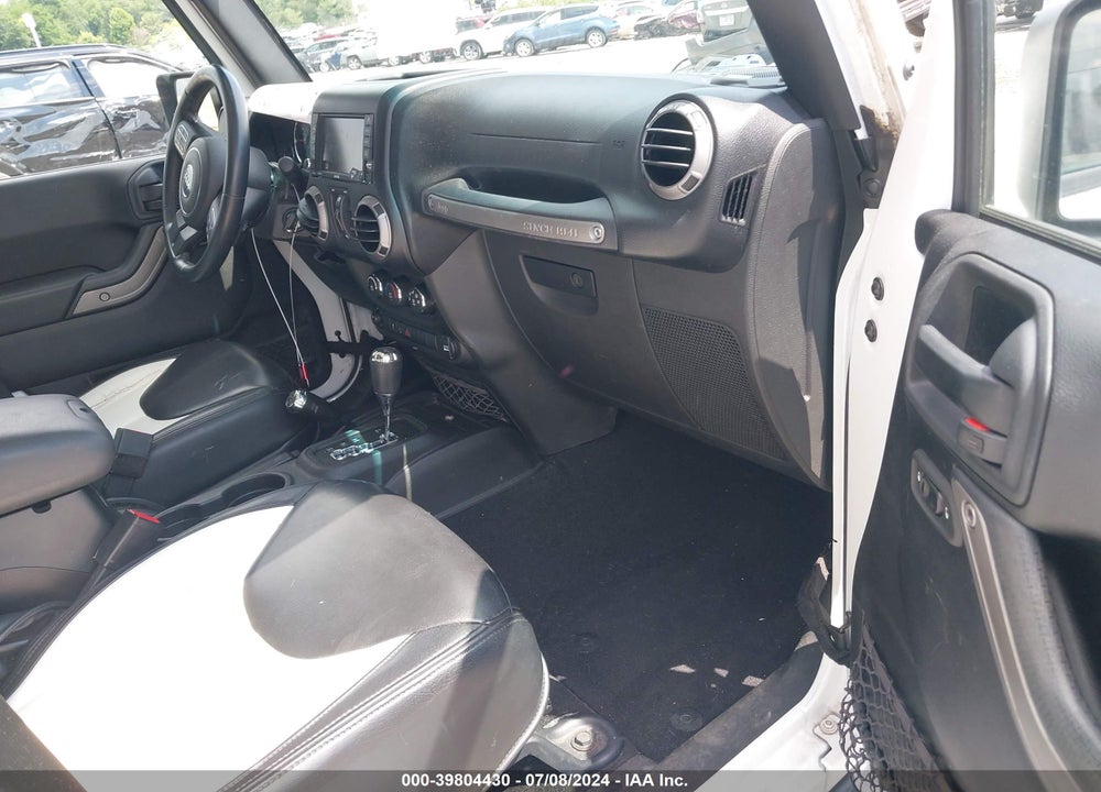 2015 JEEP WRANGLER UNLIMITED SPORT VIN: 1C4BJWDG5FL545893