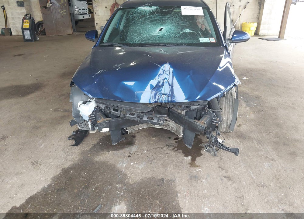 2017 HYUNDAI ELANTRA SE VIN: 5NPD74LF6HH113812