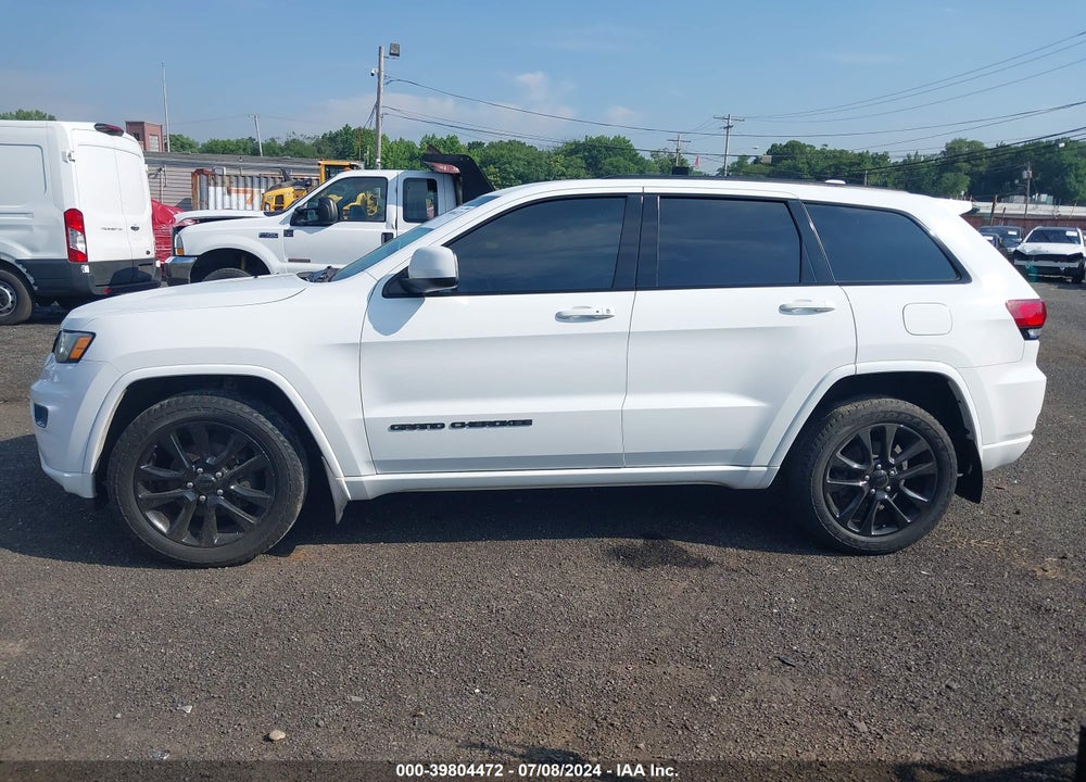 2017 JEEP GRAND CHEROKEE ALTITUDE 4X4 VIN: 1C4RJFAG0HC910809