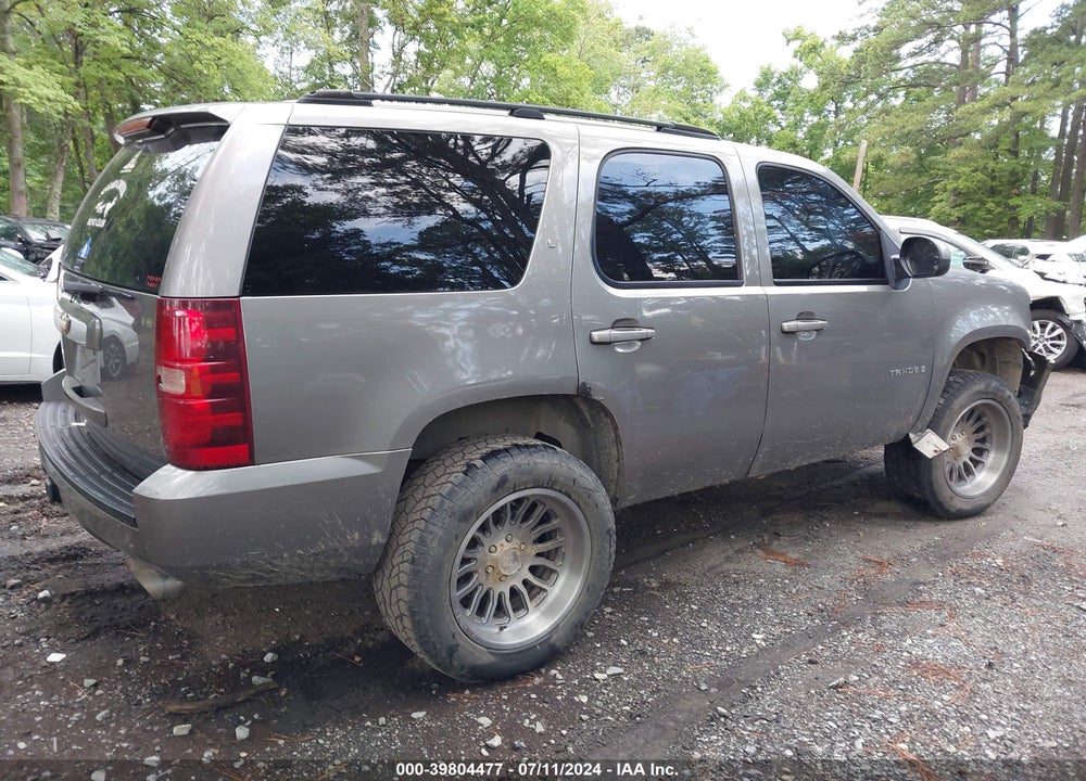 2007 CHEVROLET TAHOE LT VIN: 1GNEK130X7J112432
