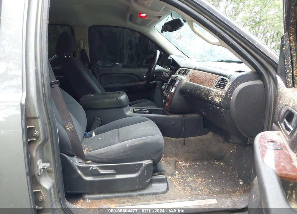 2007 CHEVROLET TAHOE LT VIN: 1GNEK130X7J112432