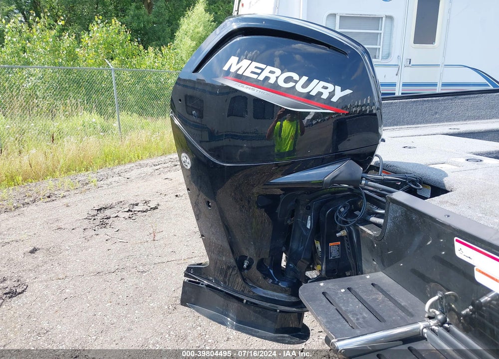 2022 TRACKER OTHER VIN: BUJ58875B222