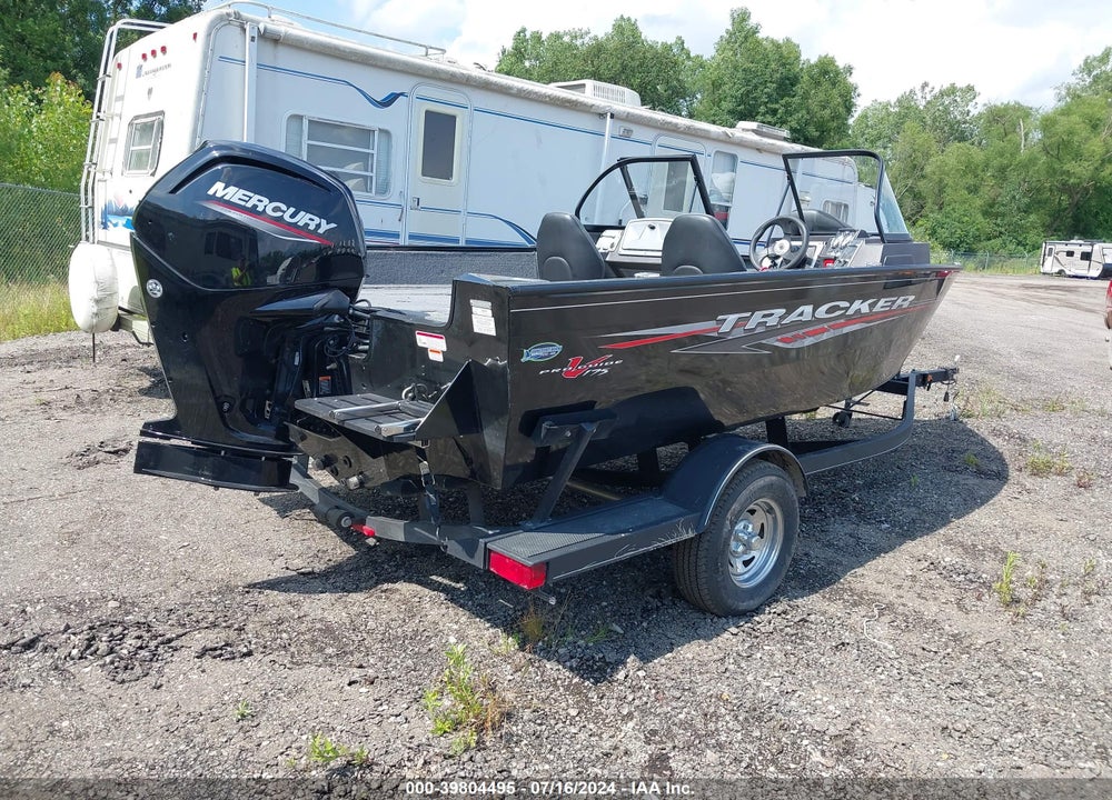 2022 TRACKER OTHER VIN: BUJ58875B222