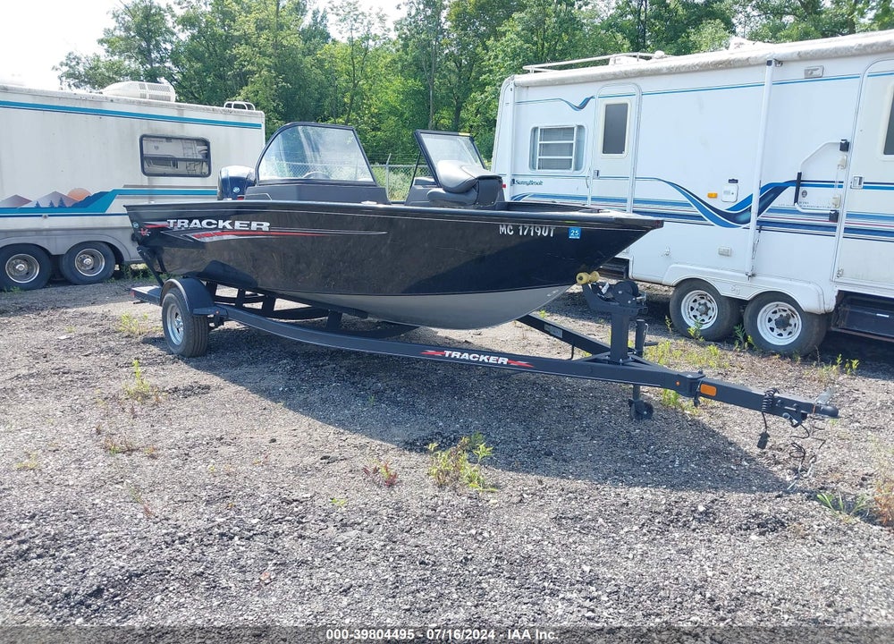 2022 TRACKER OTHER VIN: BUJ58875B222