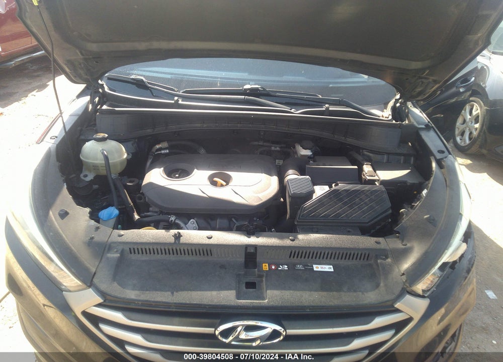 2017 HYUNDAI TUCSON SE/SE PLUS VIN: KM8J33A40HU268173