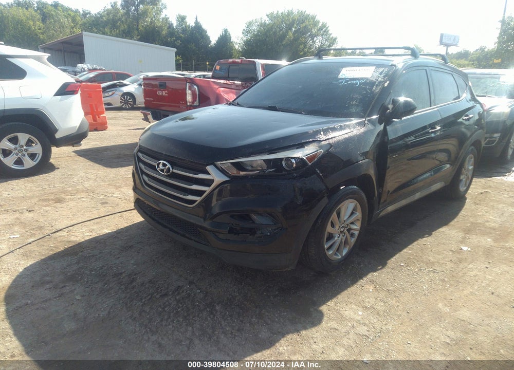 2017 HYUNDAI TUCSON SE/SE PLUS VIN: KM8J33A40HU268173