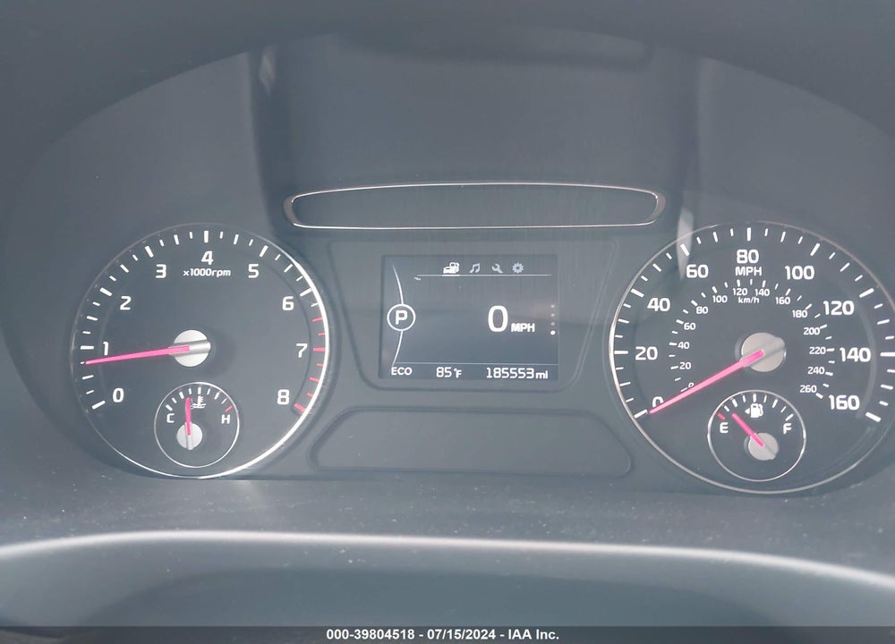 2016 KIA SORENTO 3.3L LX VIN: 5XYPG4A52GG042704