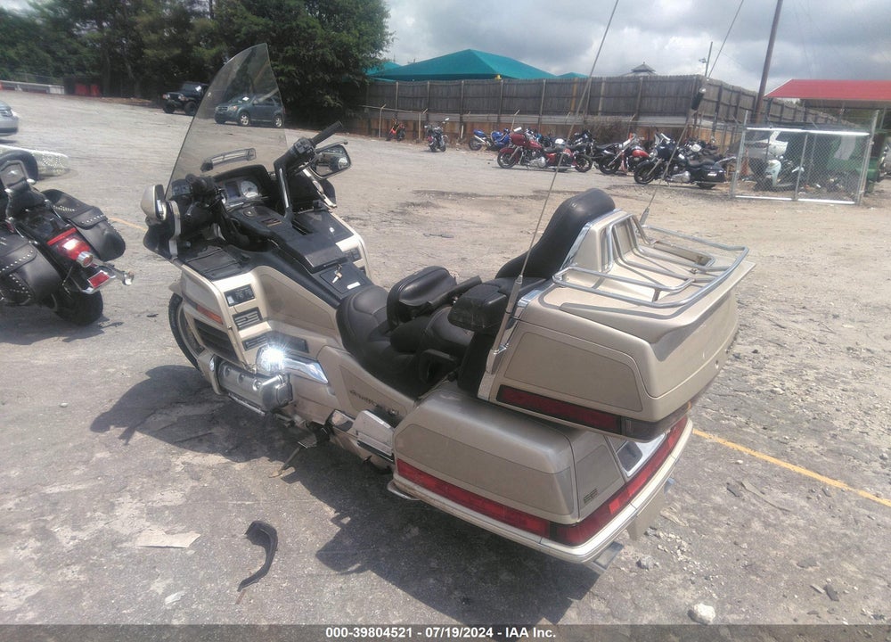 1998 HONDA GL1500 SE VIN: 1HFSC223XWA002690