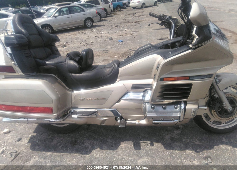 1998 HONDA GL1500 SE VIN: 1HFSC223XWA002690