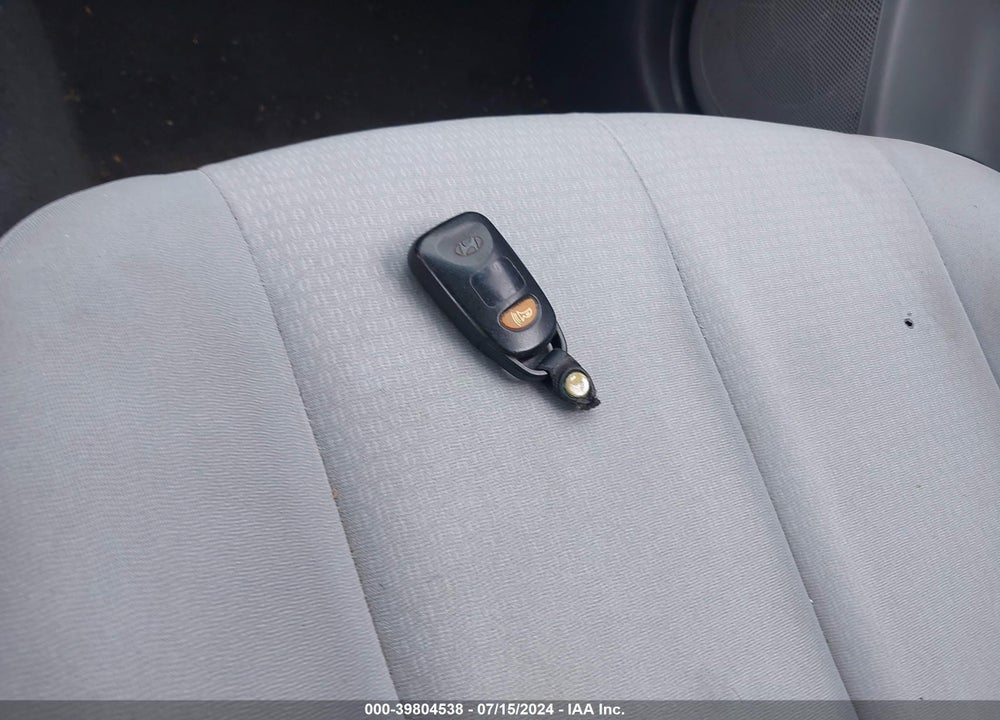 2008 HYUNDAI ELANTRA VIN: KMHDU46D48U507572