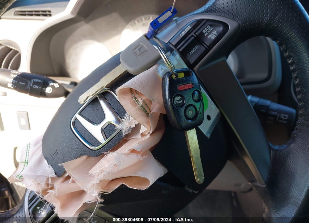 2015 HONDA PILOT EX-L VIN: 5FNYF4H51FB026092