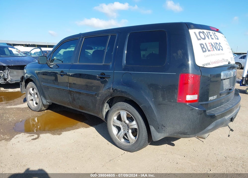 2015 HONDA PILOT EX-L VIN: 5FNYF4H51FB026092