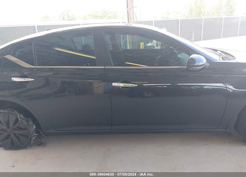 2022 NISSAN ALTIMA SV FWD VIN: 1N4BL4DVXNN409619