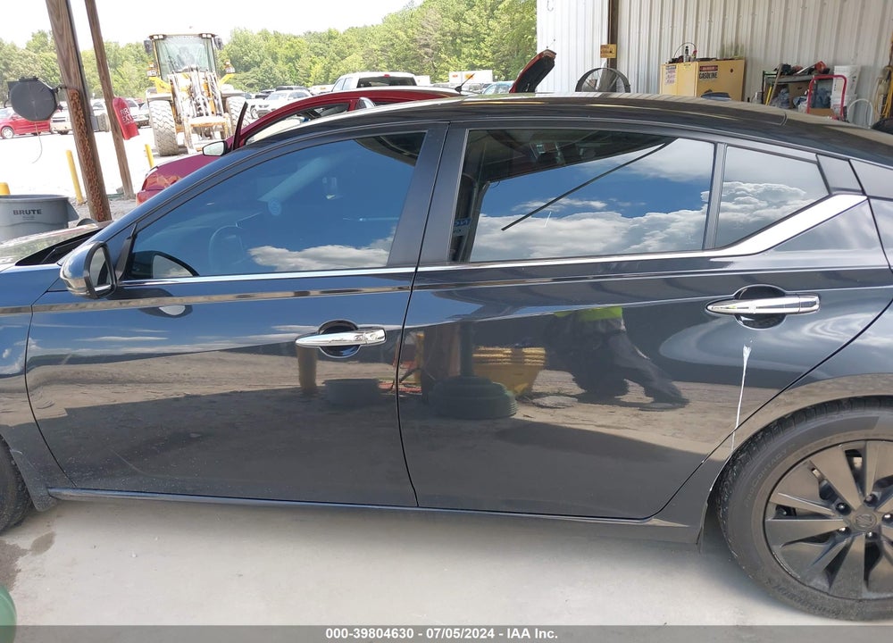 2022 NISSAN ALTIMA SV FWD VIN: 1N4BL4DVXNN409619