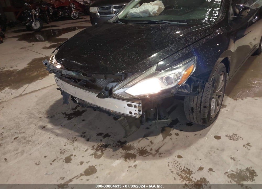 2018 NISSAN ALTIMA VIN: 1N4AL3AP7JC127424