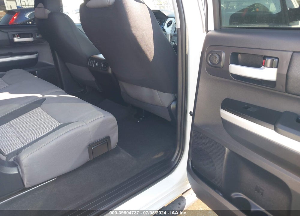 2016 TOYOTA TUNDRA SR5 5.7L V8 VIN: 5TFDW5F14GX539817